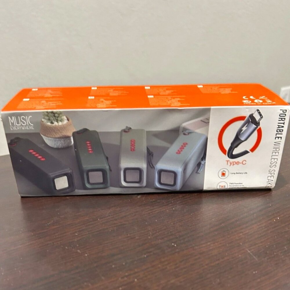 T&G Portable Wireless Speaker Bluetooth Line In Black TG-271 BRAND NEW